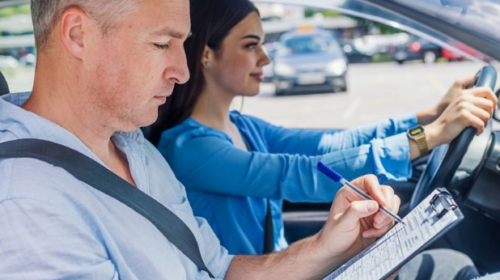 Consejos de manejo correctos para aprobar tu licencia al conducir