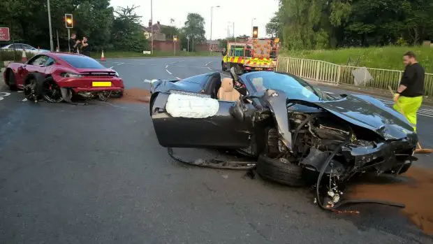 2018 05 24 accidente de porsche y ferrari en sheffield causan danos a seguros por 250 000 1