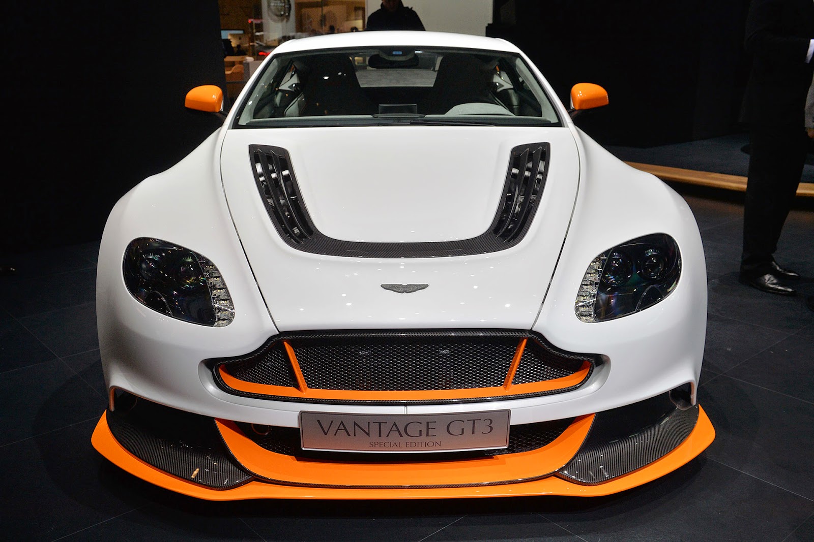2015 03 09 aston martin vantage gt3 3