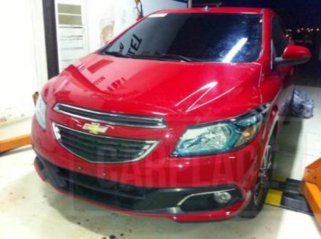 2012 10 11 chevrolet onix imagenes sin camuflaje y sus caracteristicas tecnicas 1