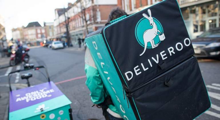 2018 06 20 deliveroo mejora la cobertura de seguro ofrecida a sus mensajeros 1