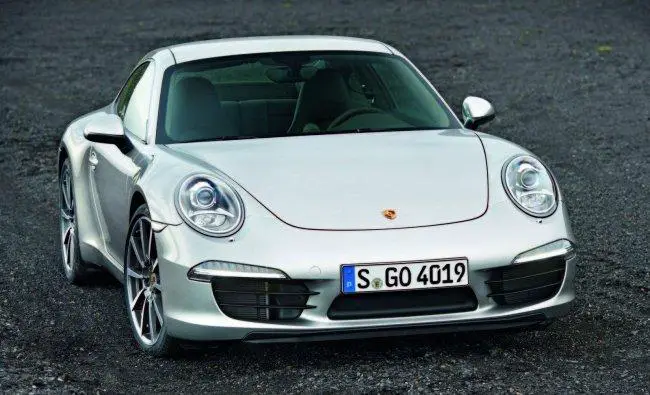 2011 08 18 fotos filtradas del porsche 911 y sera presentado en frankfurt 1