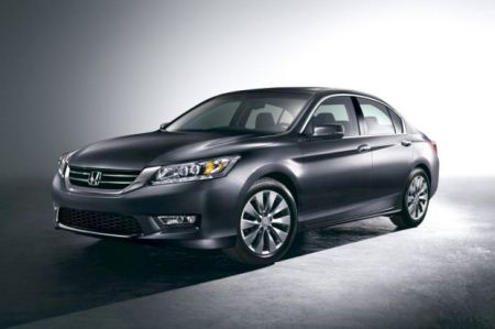 2012 08 10 honda accord 2013 detalles y fotos oficiales 1