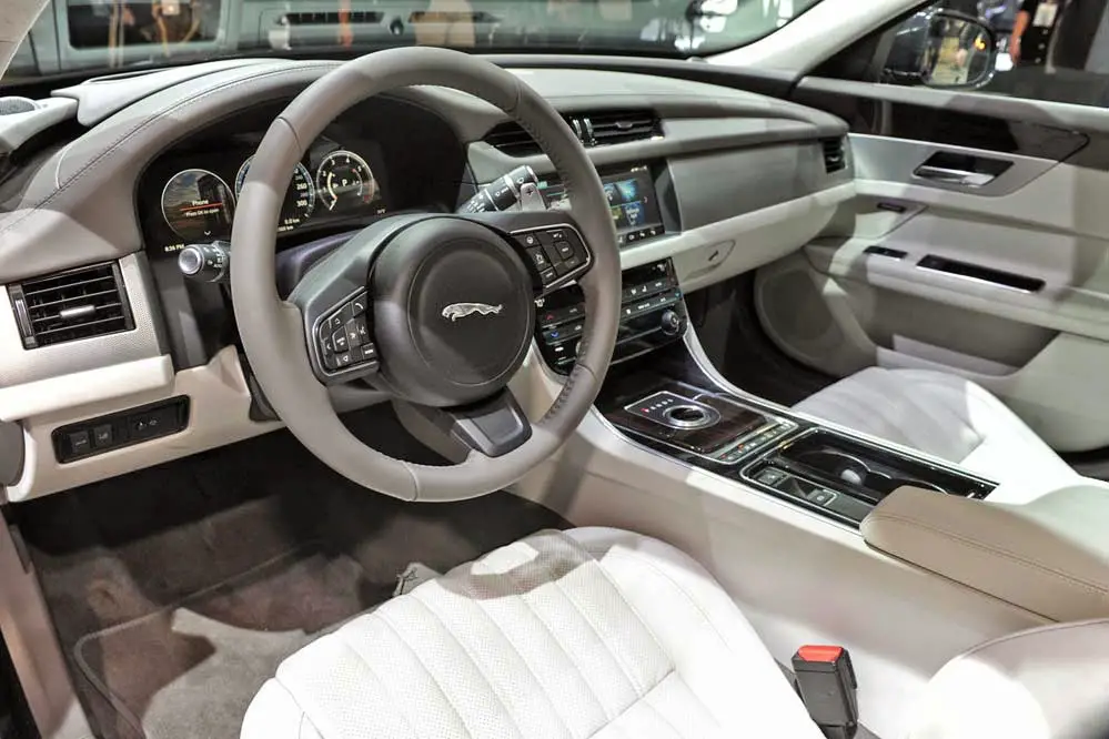 2015 04 08 jaguar xf 2016 4