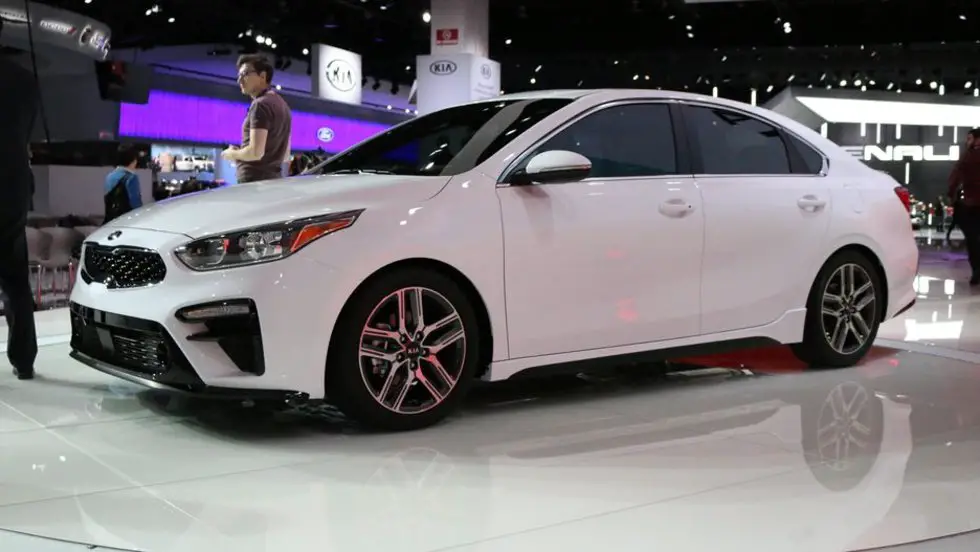 2019 02 13 kia forte un sedan compacto redisenado 1