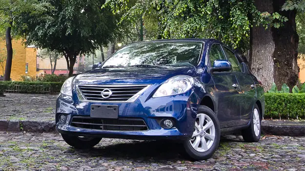 2011 07 31 nissan versa 2012 ficha tecnica 1