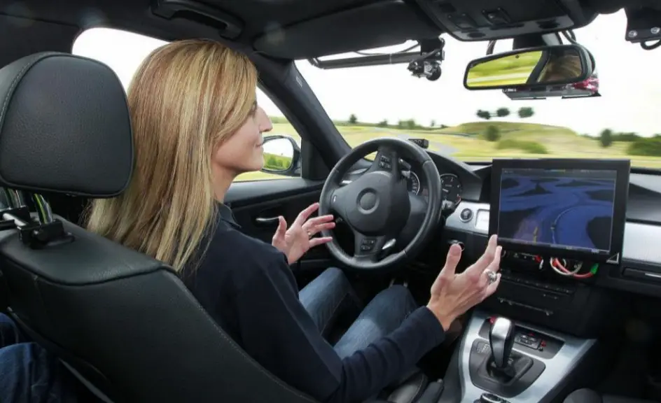 2017 12 11 nuevos vehiculos autonomos traspasan responsabilidad del conductor al sistema operativo 1