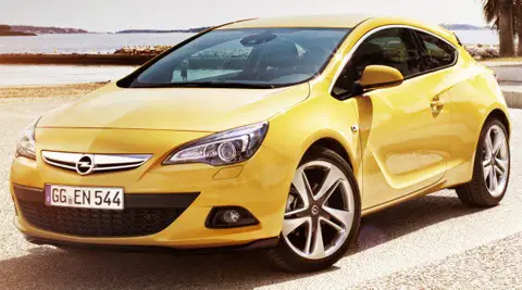 2011 06 12 opel astra gtc 2012 equipamiento motores e informacion 1