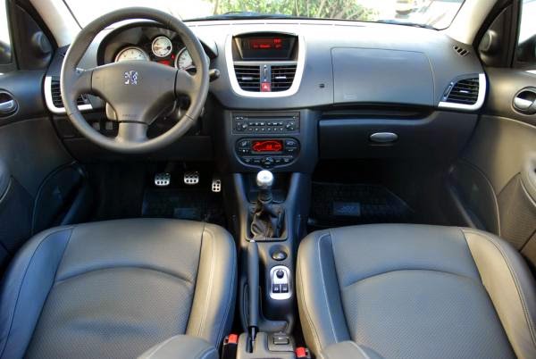2014 08 29 peugeot 207 compact 2014 4