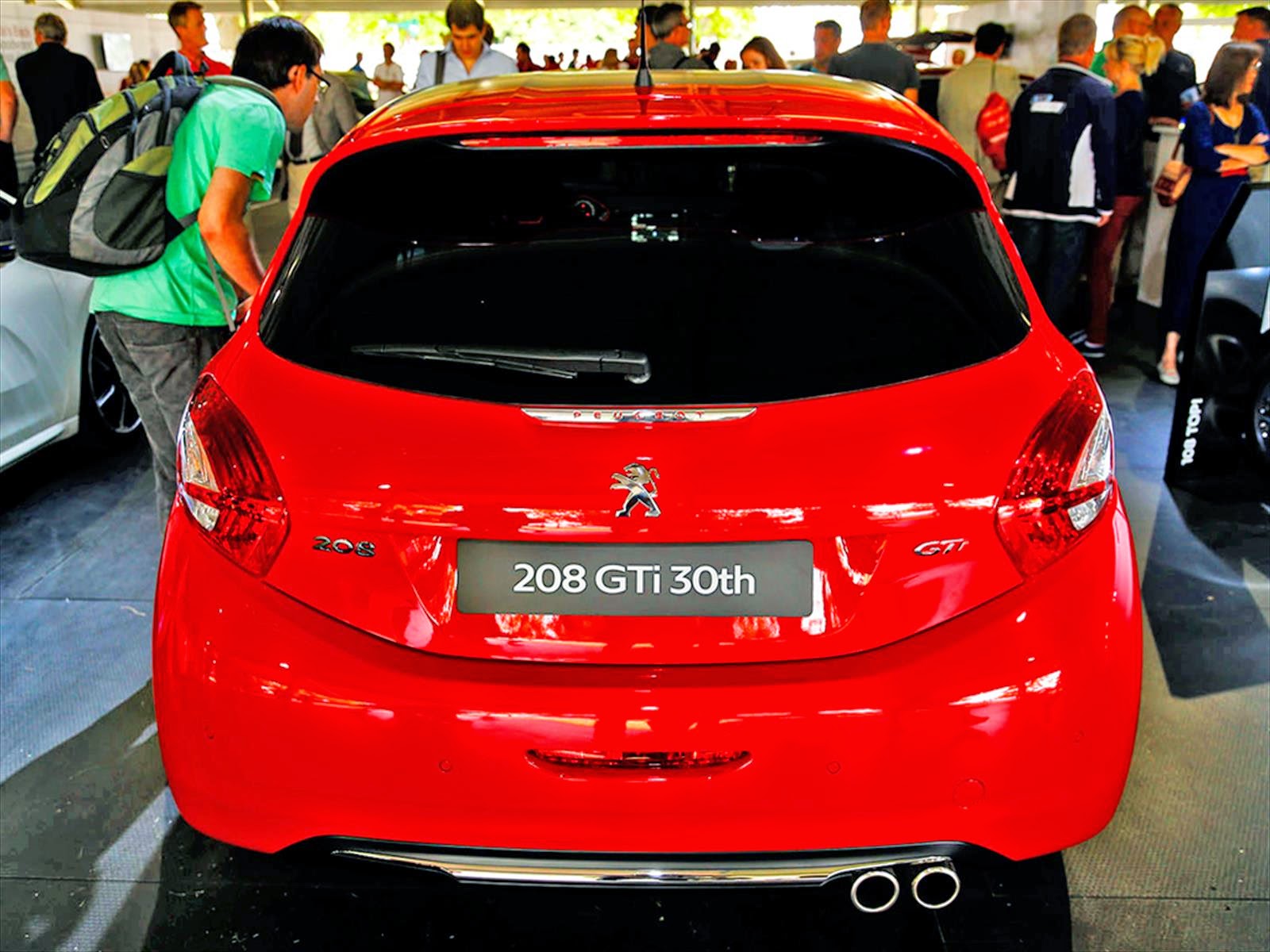 2014 10 31 peugeot 208 gti 30 aniversario 3