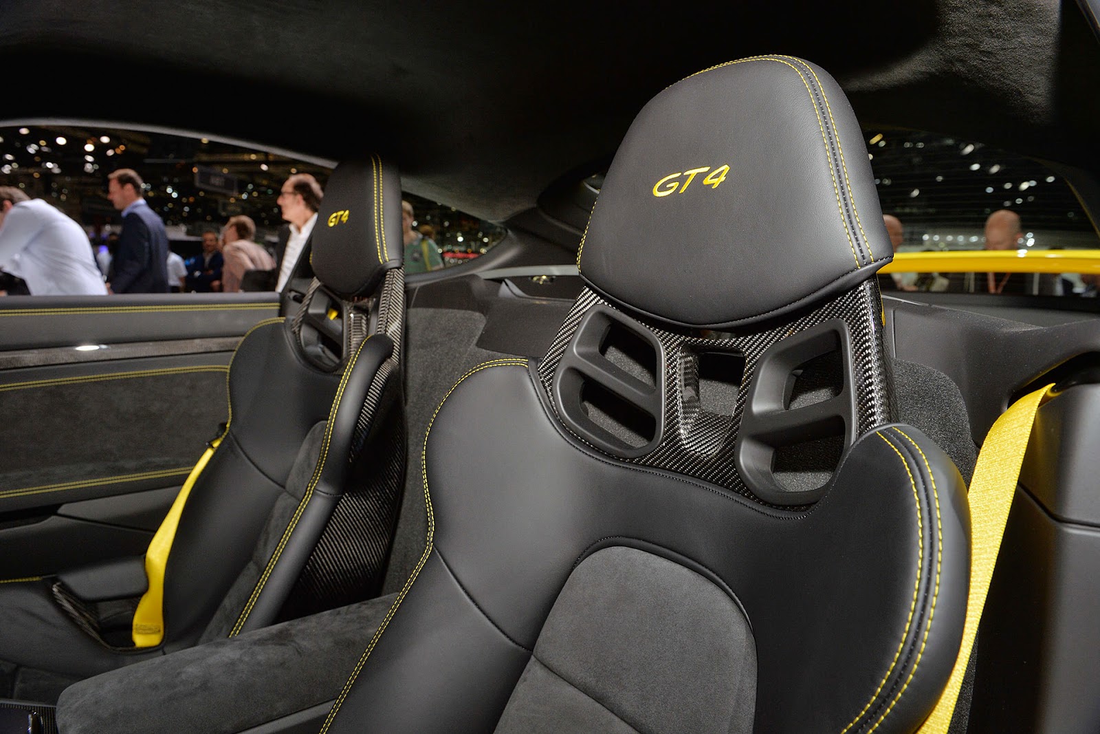 2015 04 01 porsche cayman gt4 6