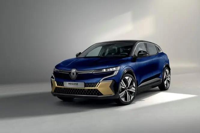 2022 12 29 renault alcanza todos sus objetivos en sus ventas a particulares de vehiculos segmento c 1