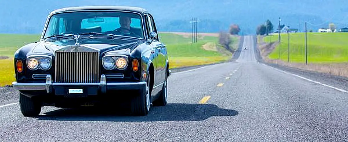 2020 08 10 rolls royce de johnny cash convertido en un tesla 1