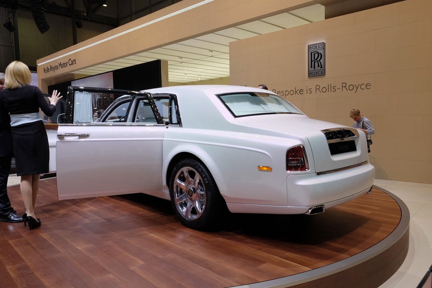 2015 04 07 rolls royce phantom serenity 3