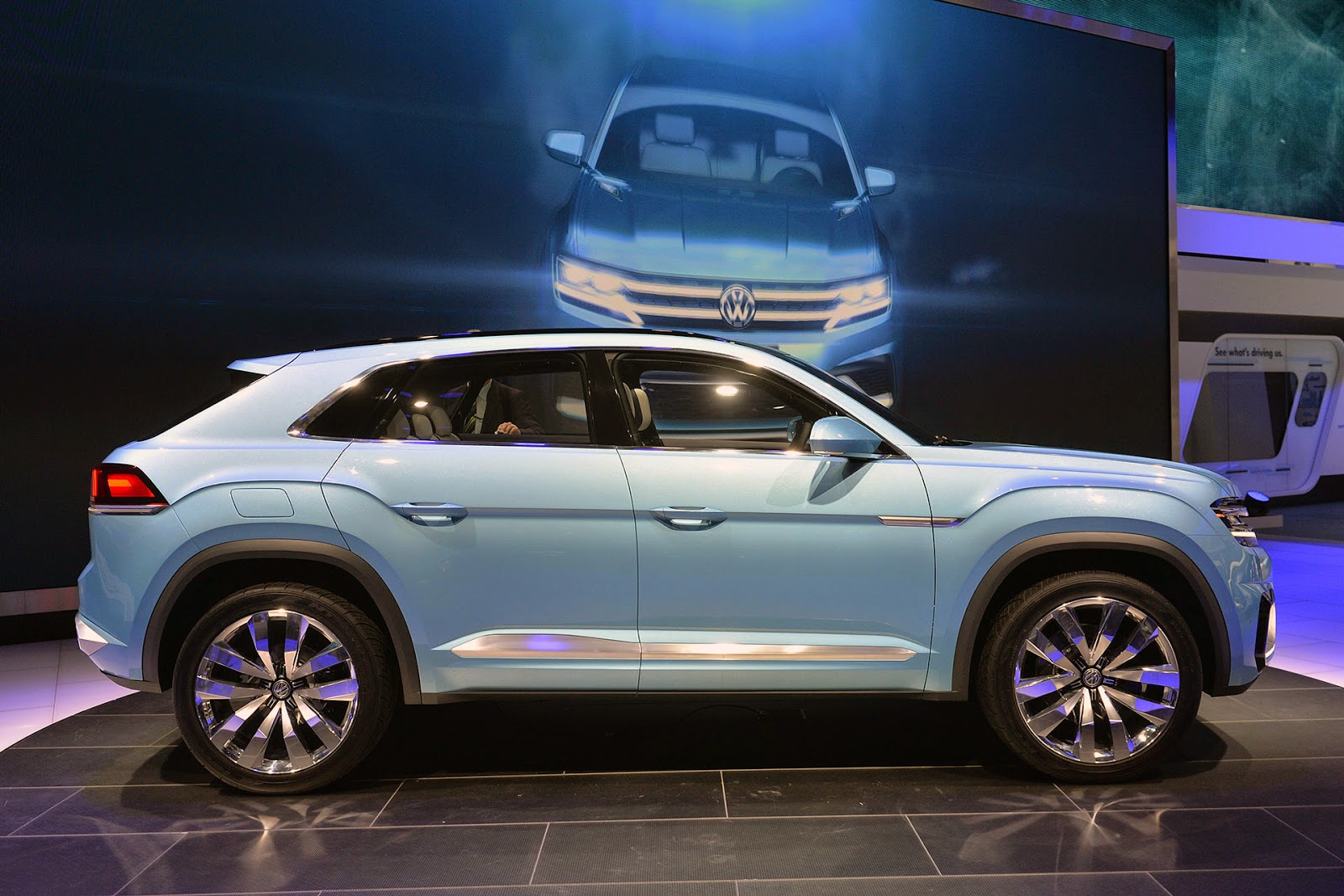2015 01 14 volkswagen cross coupe gte 2015 6
